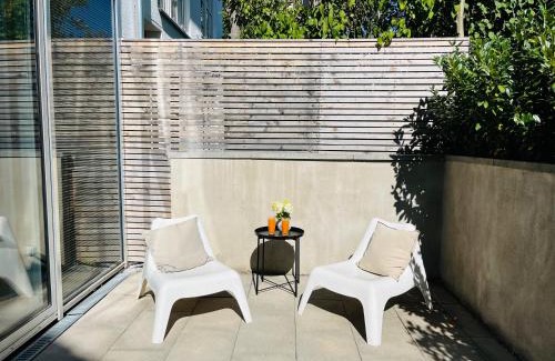 Leonberg Apartamento | FeWo Silberberg im Loftstil mit Terrasse