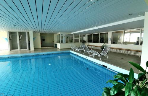 Kappel Apartamento | Fewo "Sonnenwinkel" C37 mit Südbalkon im Haus Feldbergblick, Lenzkirch, Innenpool, Sauna