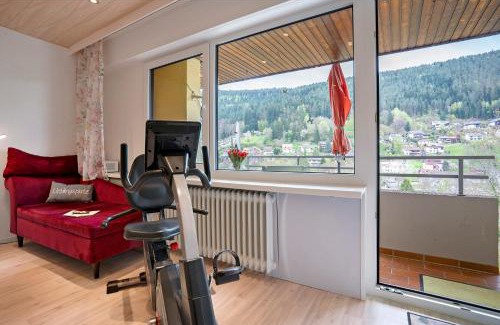 Bad Wildbad Apartamento | Fewo Talblick mit Schwimmbad