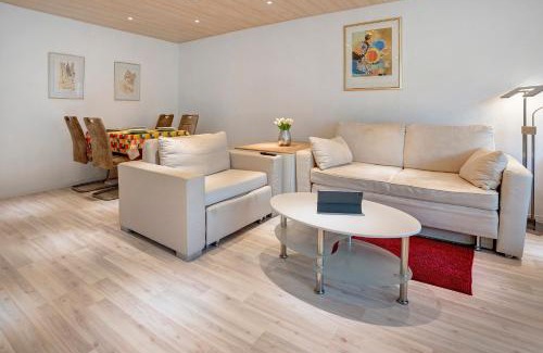 Bad Wildbad Apartamento | Fewo Talblick mit Schwimmbad