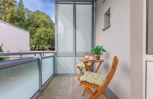 Nordstadt Apartamento | Fewo1846 - Kommood - Zentrumsnahes Studioapartment im Hochparterre mit Balkon - Apartments