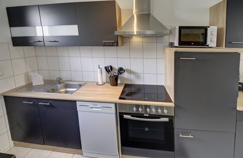 Nordstadt Casa | In Flensburg's northern district, between large, well-kept older houses, this approx