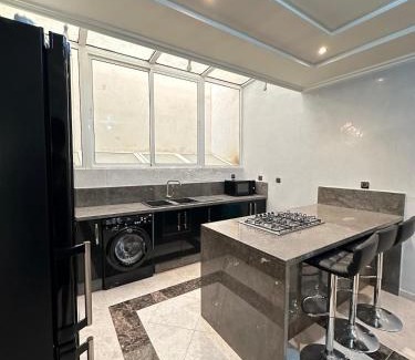 Fes Apartamento | Fez Spacious Stay with Moroccan Artisanal Charm