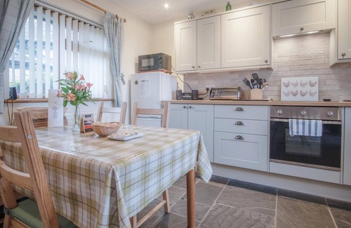 Crynant Cabaña | Fferm-Llong Cottage (Ship Farm) - 2 Bedroom -Rhossili