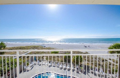 Madeira Beach Condominio | "Fiddler's Green" en Madeira Norte - Espectacular unidad frente a la playa.