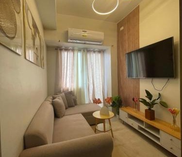 San Dionisio Apartamento | Field Residences Condo Hotel Near Manila Airport