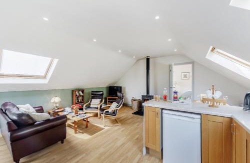 Cynghordy Casa | Field View