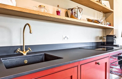 Maidensgrove Casa | Fieldview Retreat with parking