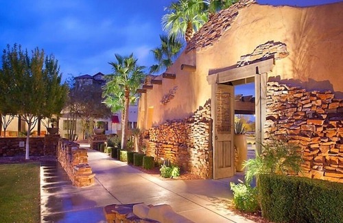 Pleasant Valley Villa | Final Four Villa at Ci Bola Vista Resort and Spa!