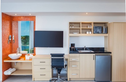 Ciudad del Carmen Hotel | Fiesta Inn & Loft Ciudad del Carmen