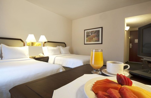 Toluca Hotel | Fiesta Inn Toluca Tollocan