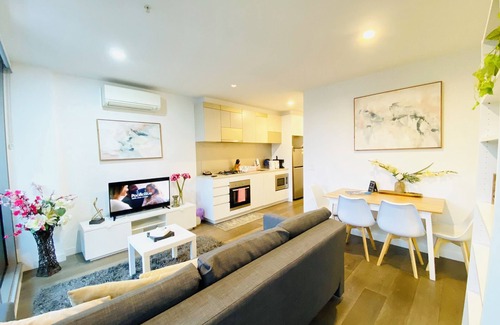Docklands Apartamento | ❤️FIFTS03/InnerCBD/1Min To Station/FREE(Pool/GYM/Tram)
