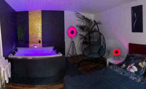 Jihlava Apartamento | FiftyShades Apartmán s vířivkou