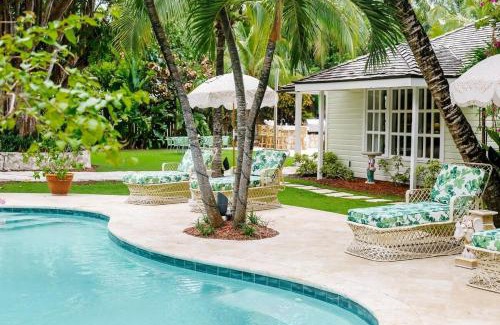 Dunmore Town Casa | Fig Tree Harbour Island home