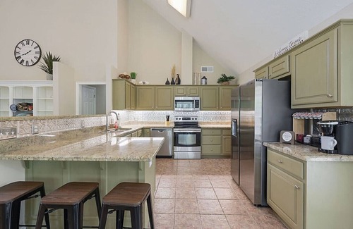 College Station Casa | Fightin’ Aggie Farmhouse
