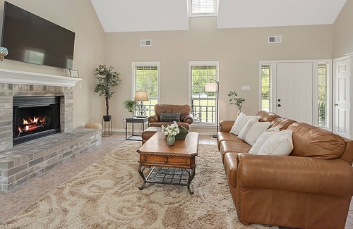 College Station Casa | Fighting Aggie Farmhouse ~ Aggieland Vacation Rentals