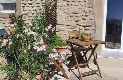 Chateauneuf-de-Galaure Apartamento | Figuets 3