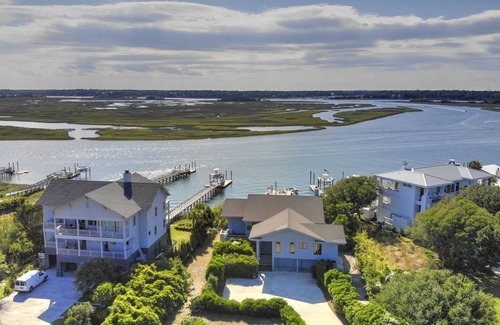 Wilmington Casa | Figura Ocho islas / hermosas puestas de sol con vistas al sonido con muelle de aguas profundas