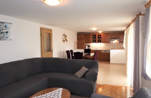 Vinisce Apartamento | Filip Jakov by Interhome