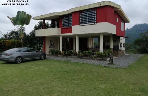 Santo Domingo de los Colorados Apartamento | Finca San Mateo