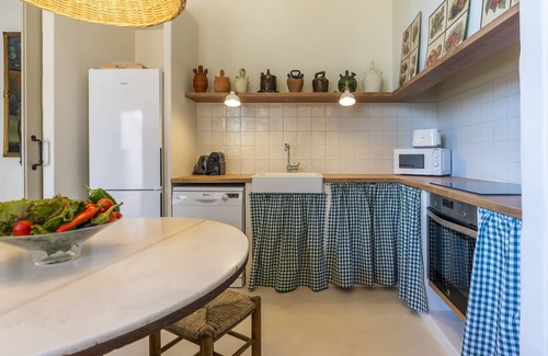 L'Avella Apartamento | Finca Can Romeu: alojamiento rural entre viñedos