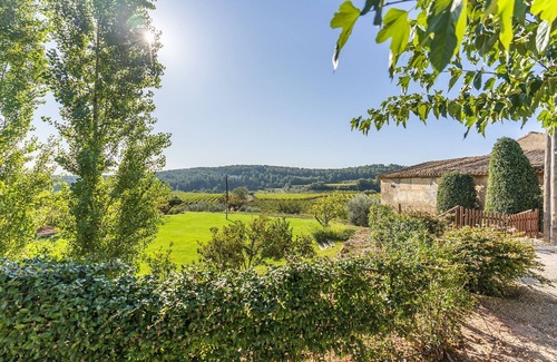 L'Avella Apartamento | Finca Can Romeu: alojamiento rural entre viñedos