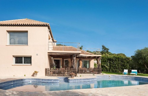 San Ambrosio Casa | Finca Casa Rural Lumalú
