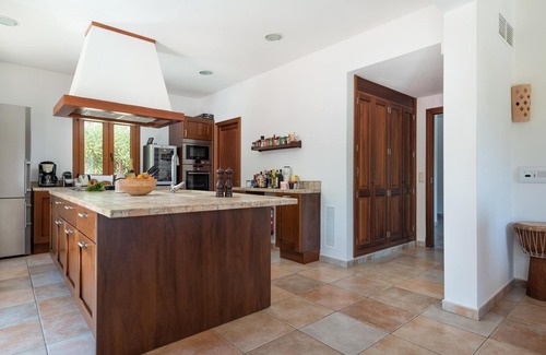 Felanitx Villa | Finca es Foners en Felanitx con piscina y jacuzzis en suite