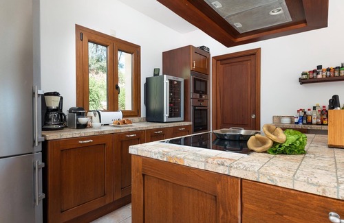 Felanitx Villa | Finca es Foners en Felanitx con piscina y jacuzzis en suite