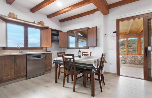 La Solana Villa | Casa de vacaciones Tinamar II con vistas a la montaña, piscina, Wi-Fi y jardín