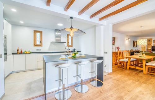 Llubi Casa | Finca en Mallorca con Piscina y Vistas