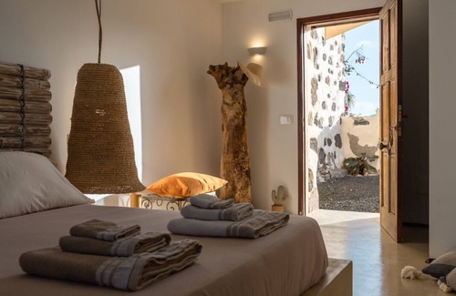Puerto del Rosario Cama Y Desayuno | Finca Luz