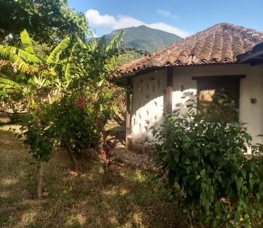 Santa Cruz Cabina | Finca Mystica