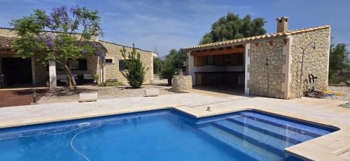 Consell Casa | Finca rustica con piscina y barbacoa privada