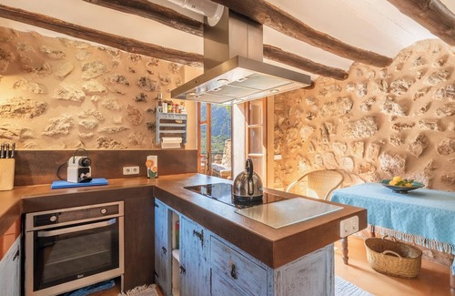 Fornalutx Villa | Finca "Sa Teulera" con vistas a la montaña, Wi-Fi, aire acondicionado, terraza y jardín