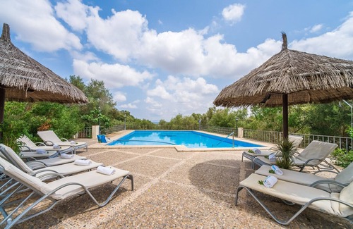 Petra Villa | Finca Son Perxa en Mallorca con piscina y barbacoa