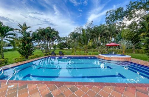 Villavicencio Cabina | Finca Turística Villa Natasha - Casa Campestre y Cabañas Villavicencio