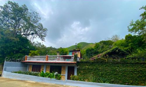 Cali Villa | Finca Villa Chalet Del Rio Cali Farm Villa Chalet Cali River