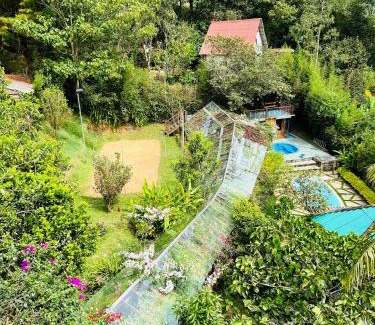 Cali Chalet De Esquí | Finca Villa Real