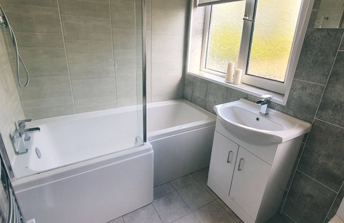 West Boldon Casa | ✪ Find DWELLCOME HOME Ltd ✪ 3 Bed Boldon House