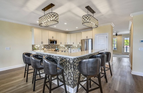 Atlantic Beach Casa | Find Your SEAVIEW SANCTUARY - Luxury 6 BR Home - Heated Pool, Game Room, Walk to Beach