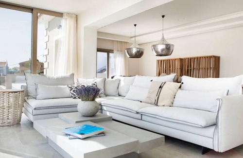Vlachata Villa | Encuéntrese entre hermosas vistas en Ethereal Villa