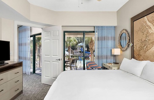 Folly Field Complejo | 𝐅𝐢𝐧𝐝𝐢𝐧𝐠 𝐌𝐞𝐢𝐥𝐢 Beachfront Access Barony Resort+Amenities! 2BR Condo