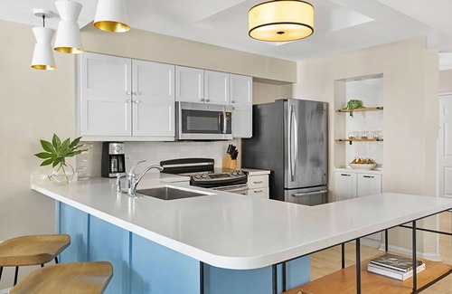 Folly Field Complejo | 𝐅𝐢𝐧𝐝𝐢𝐧𝐠 𝐌𝐞𝐢𝐥𝐢 Beachfront Access Barony Resort+Amenities! 2BR Condo