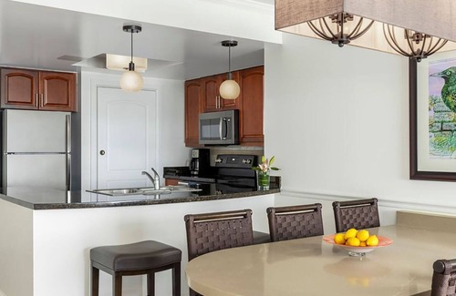 Flag Hill Complejo | 𝐅𝐢𝐧𝐝𝐢𝐧𝐠 𝐌𝐞𝐢𝐥𝐢 Beachfront Dream Getaway @Frenchman's Cove Resort, 2BR
