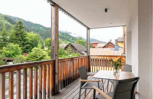 Haus im Ennstal Apartamento | Fine apartment with a private sauna and balcony