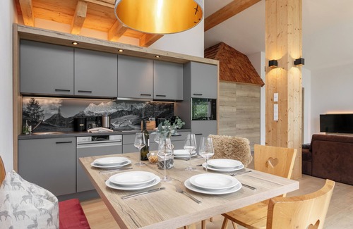 Haus im Ennstal Apartamento | Fine split-level apartment with a private sauna