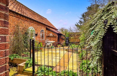 East Dereham Cabaña | Finest Retreats | Lychgate Cottage