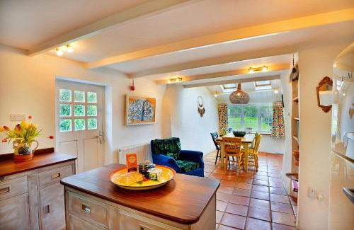 Padstow Casa | Finest Retreats - Porthcothan Mill Cottage