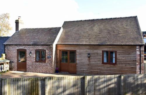 Wollerton Casa | Finest Retreats - Shropshire Cottage, 2 bedrooms, sleeps 3